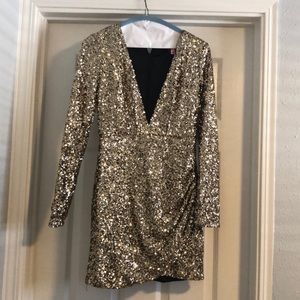 Gold sequin long sleeve party xtaren nye dress
